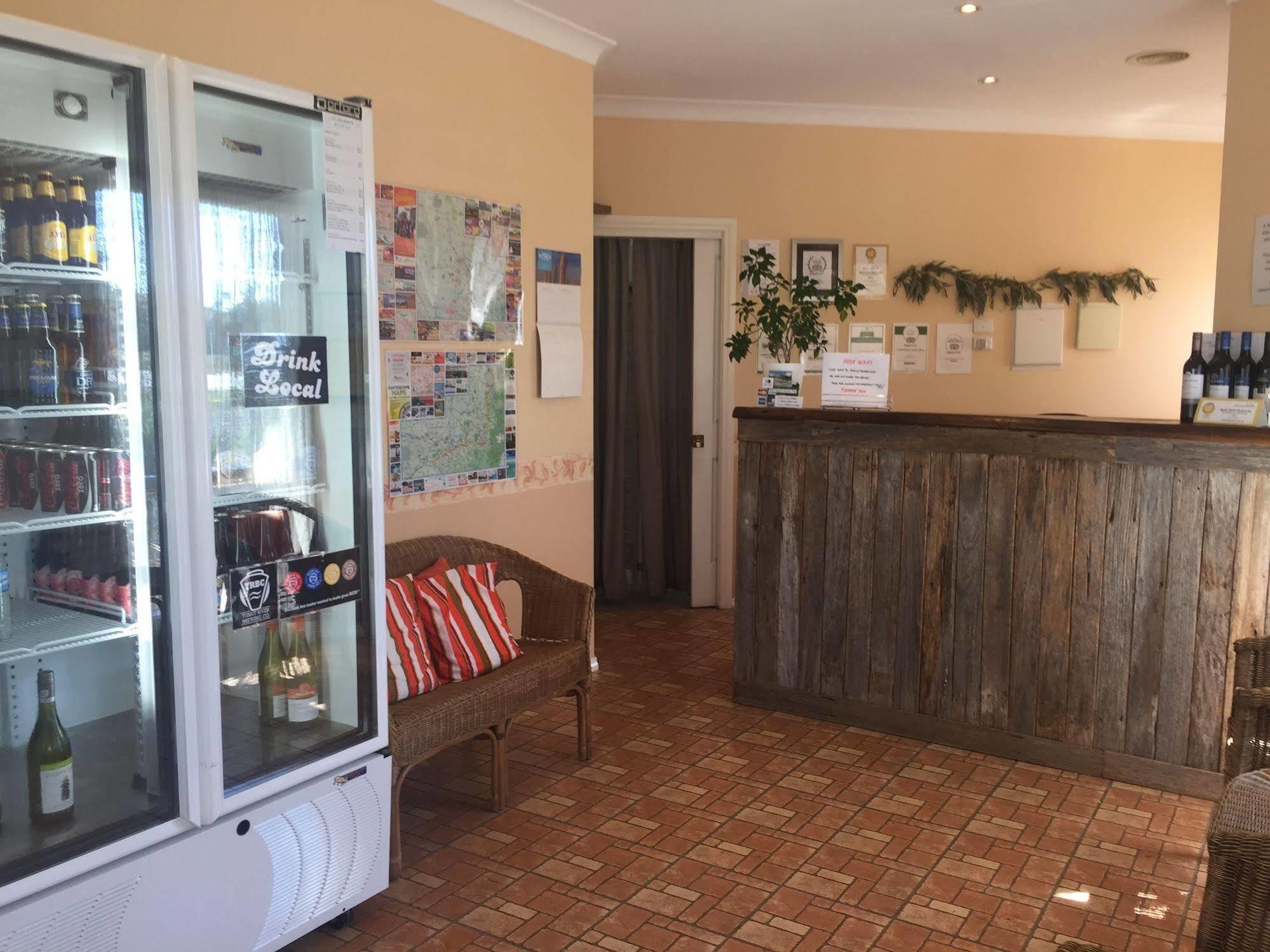 Tuckerbox Motor Inn 冈德盖 外观 照片