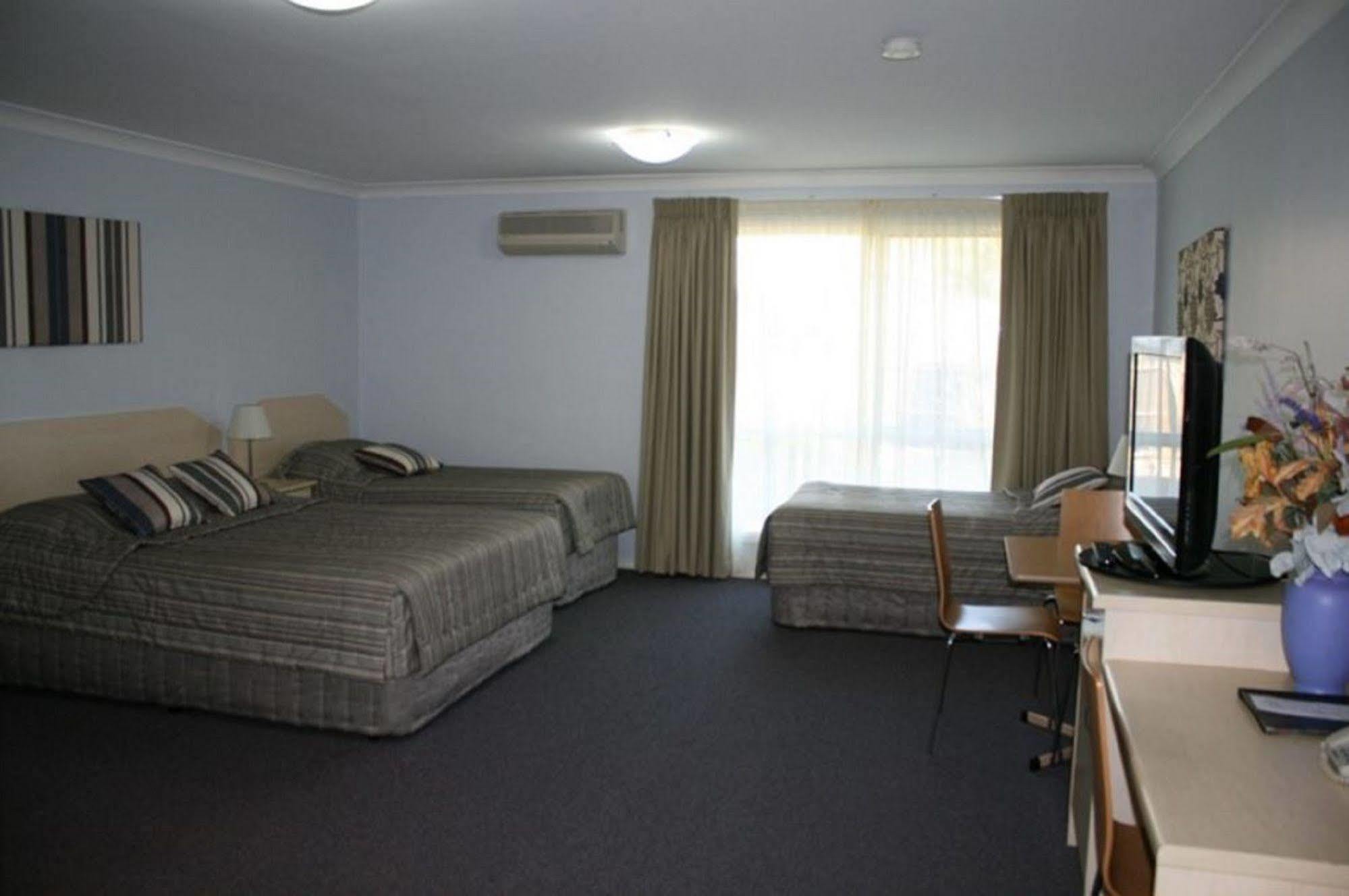 Tuckerbox Motor Inn 冈德盖 外观 照片