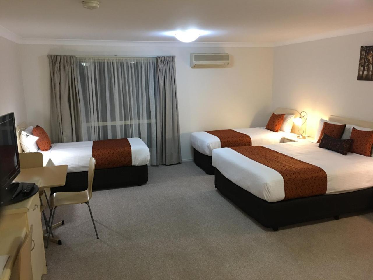 Tuckerbox Motor Inn 冈德盖 外观 照片