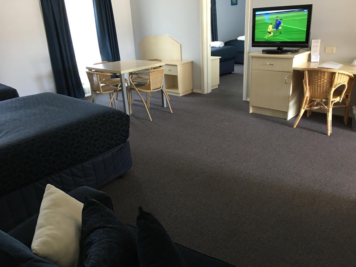 Tuckerbox Motor Inn 冈德盖 外观 照片